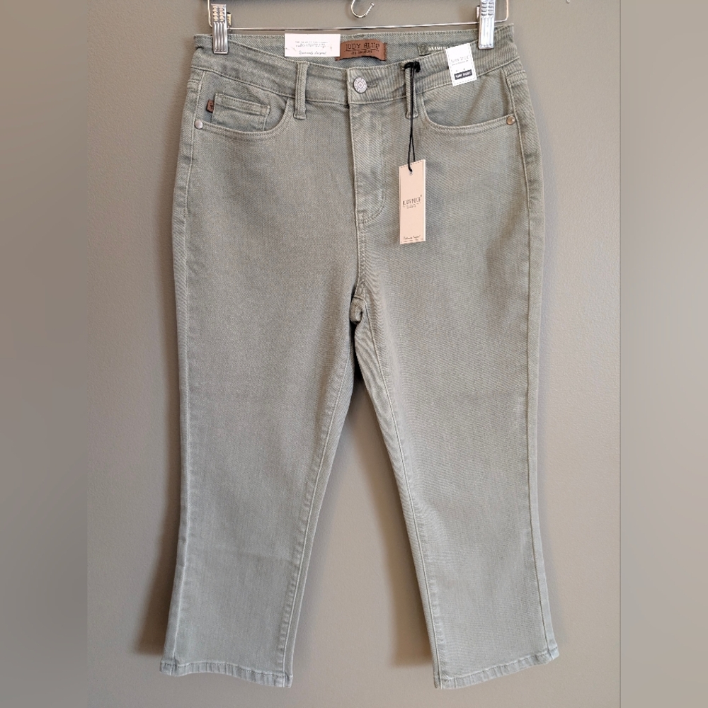 Judy Blue High Waist Cropped Jeans NWT Size 9